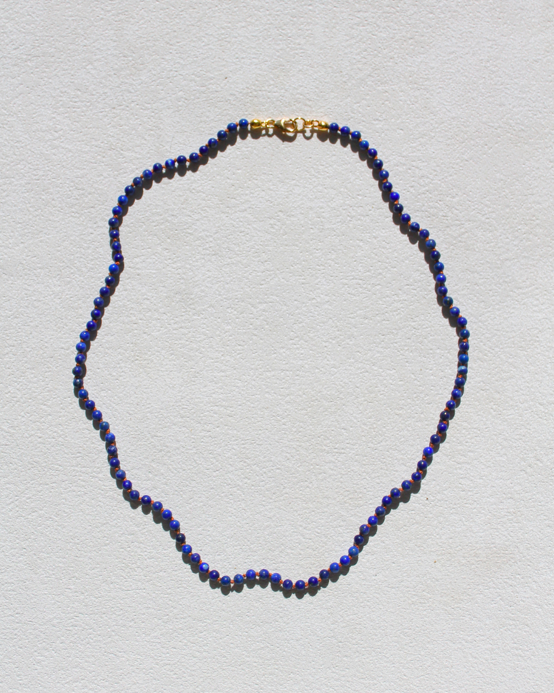Dainty Lapis Lazuli necklace - Hand knotted